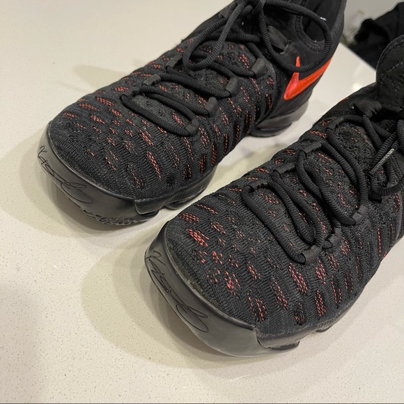 KD 9 'AUNT PEARL' Men’s Sneakers 10.5 - Picture 2 of 6